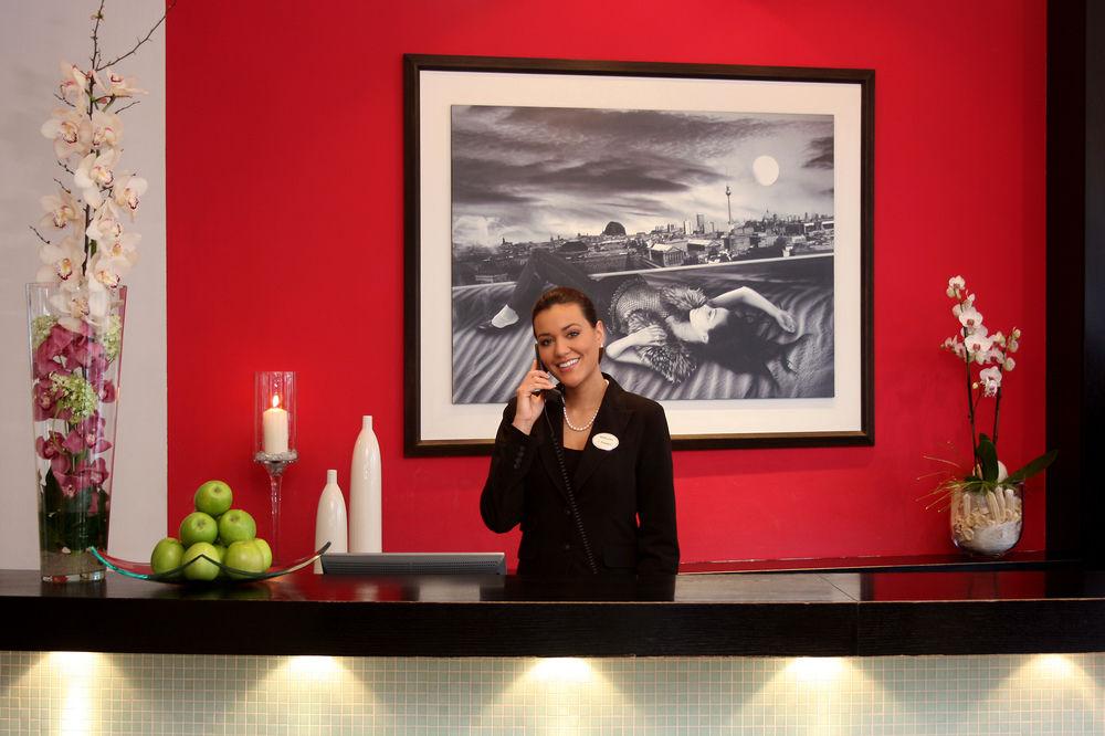Holiday Inn Berlin City Center East Prenzlauer Berg By Ihg Exterior foto