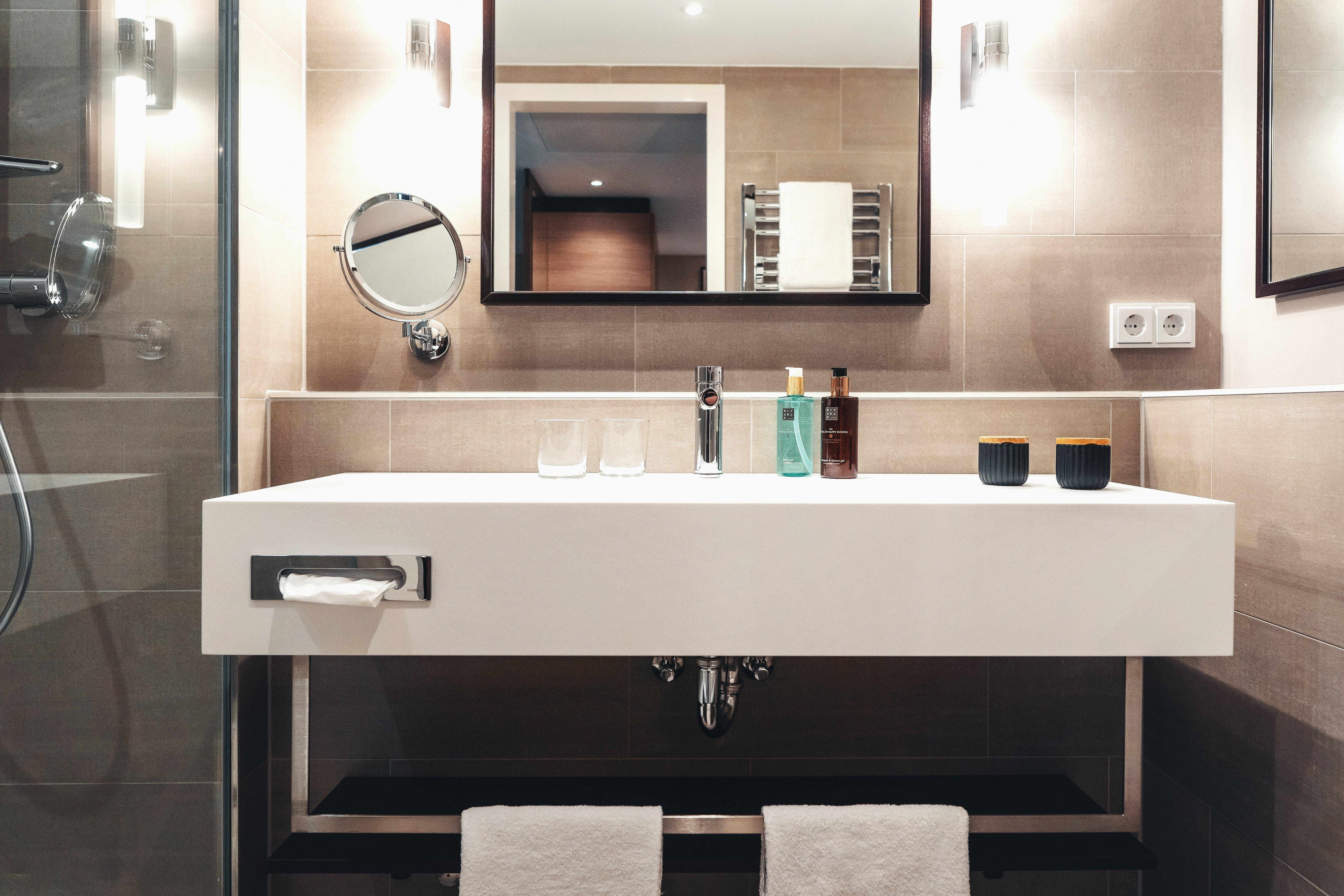 Holiday Inn Berlin City Center East Prenzlauer Berg By Ihg Exterior foto