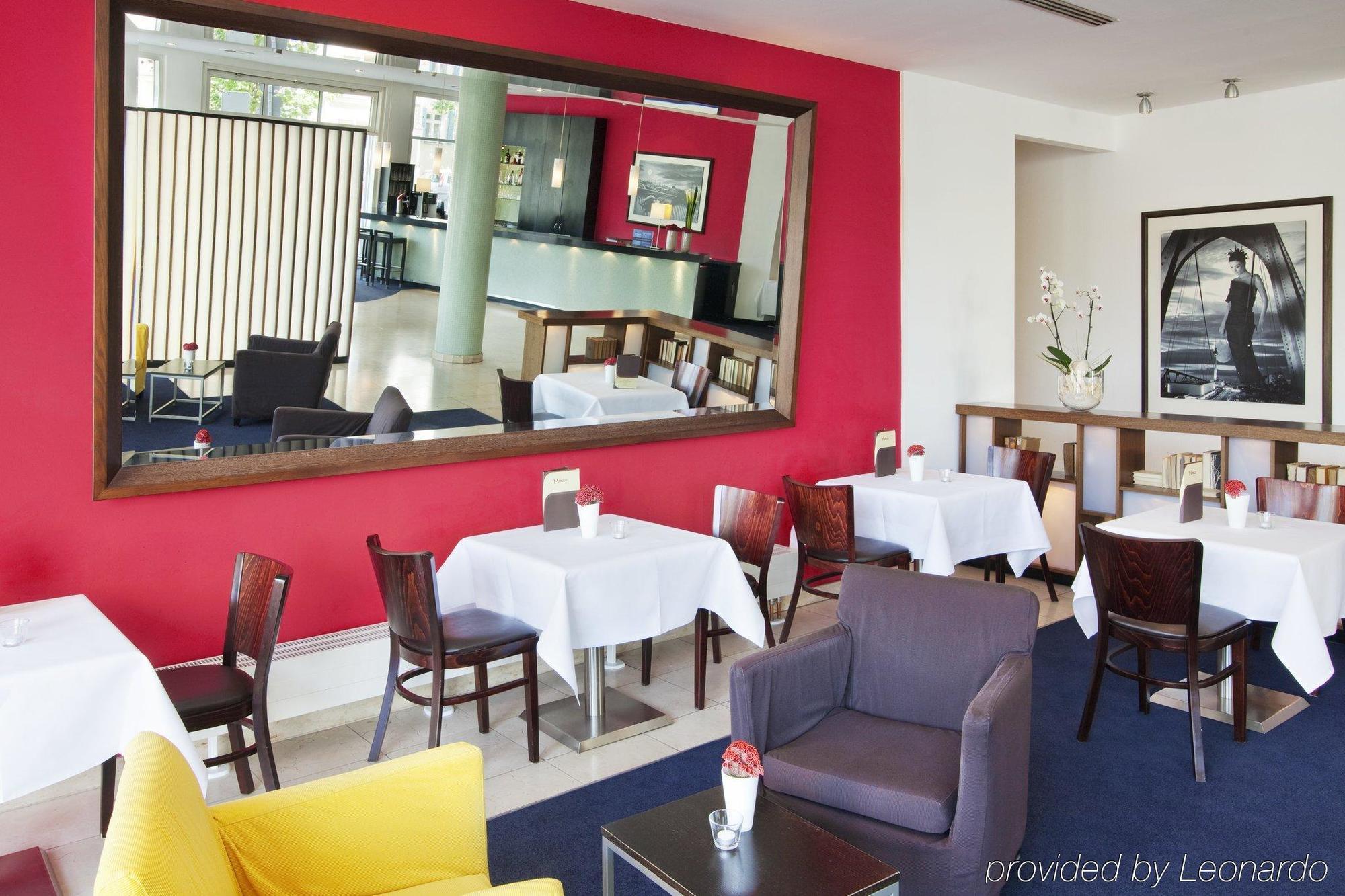 Holiday Inn Berlin City Center East Prenzlauer Berg By Ihg Restaurante foto