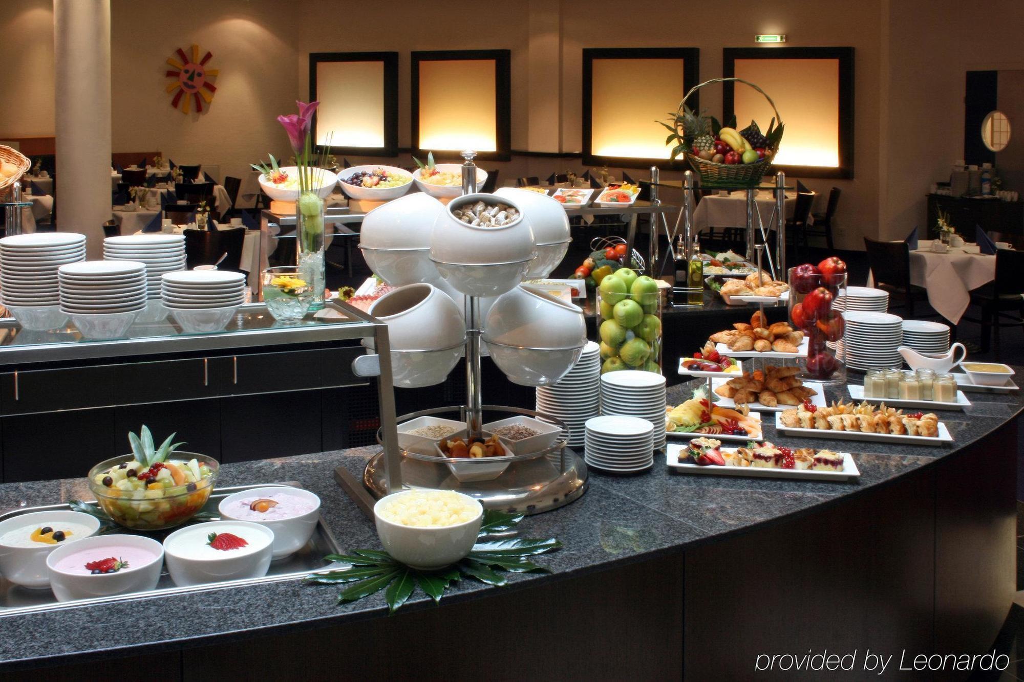 Holiday Inn Berlin City Center East Prenzlauer Berg By Ihg Exterior foto