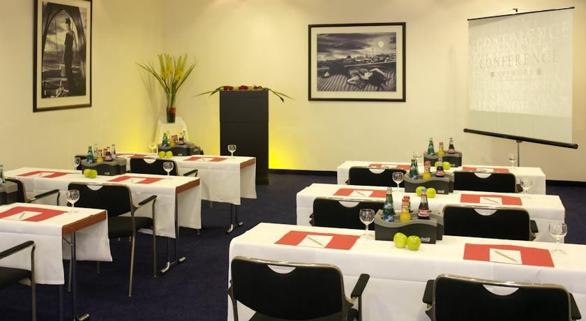 Holiday Inn Berlin City Center East Prenzlauer Berg By Ihg Exterior foto