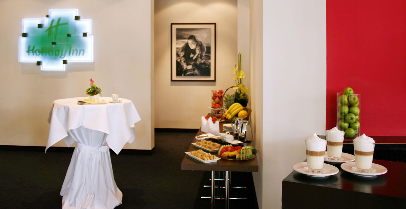 Holiday Inn Berlin City Center East Prenzlauer Berg By Ihg Exterior foto